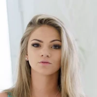 Афина Фарис Athena Faris