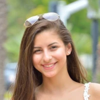 Нина Норт Nina North