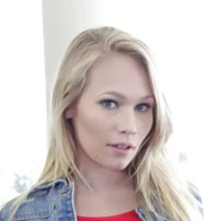 Дакота Джеймс Dakota James