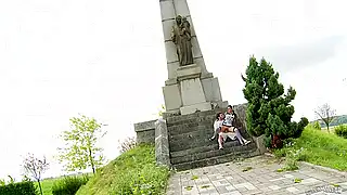 Джеймс Дин удачно соблазнил сучку в Париже