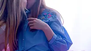 Рыжие лесби красотки любят стонать от самотыка