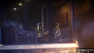 Видео тайки, стонущей от здорового русского члена