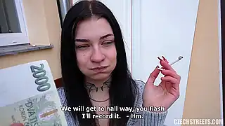 Секс пикап с чешской девушкой, согласившейся на еблю за лёгкие деньги