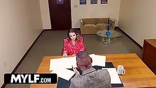 Подборка кончи в рот и траха со зрелыми дамочками, трясущими дойками здоровыми