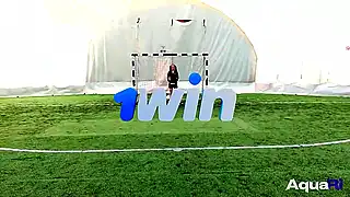 После занятий спортом обязательный секс! Молодая красавица прыгает на хую резво