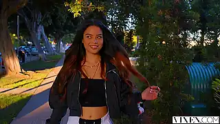 Музыкантша трахнулась на рояле с продюсером за участие в шоу