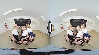 Студентки профурсетки выебали втроём преподавателя в Универе