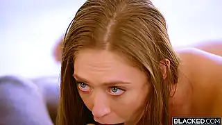 Межрассовое порно - блондинка и негр страстно ебутся