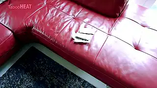 Приемный сын ебет пизду мамочки длинным членом